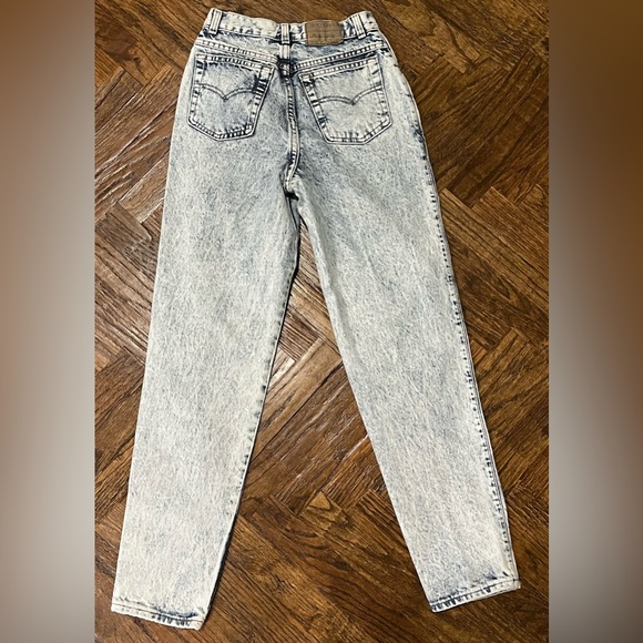 VTG Y2K Levis 900 Series Acid Washed High Rise Mom Straight Jeans SZ 9 26 X 30 - Picture 3 of 9